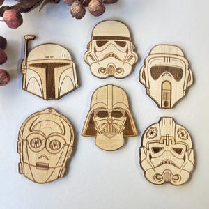 Set of Star Wars Classic Wooden Coasters - Free Customization - Home Decor - Geek Gift - Handmade Supply - Sci-fi - Star Wars Fan