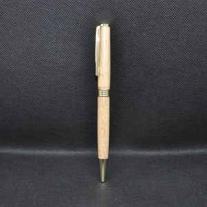 Legno (chiaro) - Penna fatta a mano sottile, finitura dorata