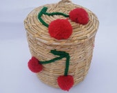 Small Basket with Lid Storage Basket in Straw Small Box for storage Gift for her.