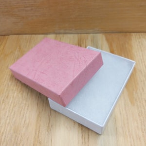48 x B02 PINK & WHITE Grained Cardboard Jewellery Gift Boxes with Fibro insert