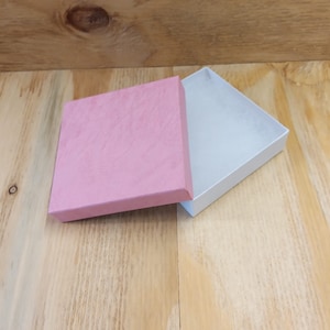 40 x B06 PINK & WHITE Grained Rectangular Cardboard Jewellery Gift Boxes with Fibro insert