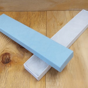 40 x B03 LIGHT BLUE & WHITE Slim Grained Cardboard Jewellery Gift Boxes with Fibro insert