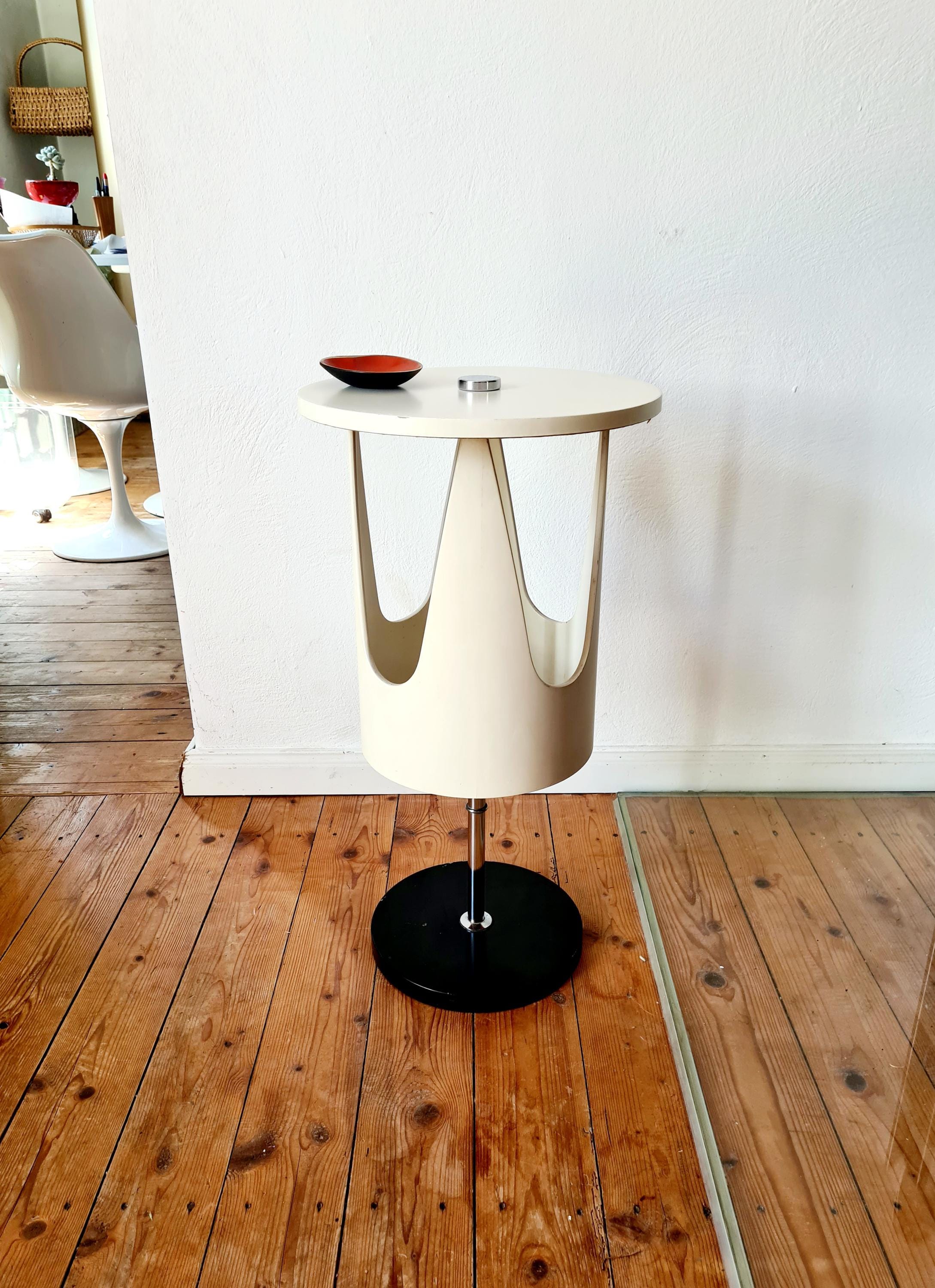 Design club table Schönbuch 70s
