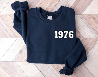 1976 College Style Birthday Year 50th Birthday Unisex Crewneck Sweater Sweatshirt