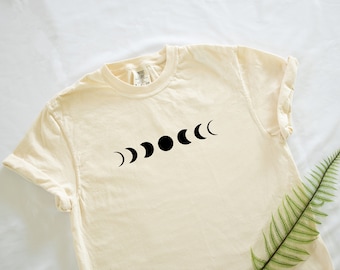 Vintage Boho Celestial Moon Phases Comfort Colors Unisex Short Sleeve T-shirt