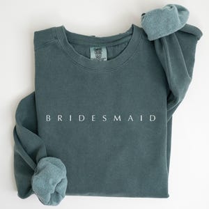 EMBROIDERED Bridesmaid Sweatshirt, Comfort Colors Bridal Party Sweater, Brides Maid Sweat Shirt, Bridesmaid Proposal, Gift for Bridesmaid