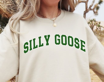 Silly Goose College Sweatshirt, Varsity Style Silly Goose Crewneck, Trending Silly Goose Shirt, Silly Goose Minimalist Pullover Crew