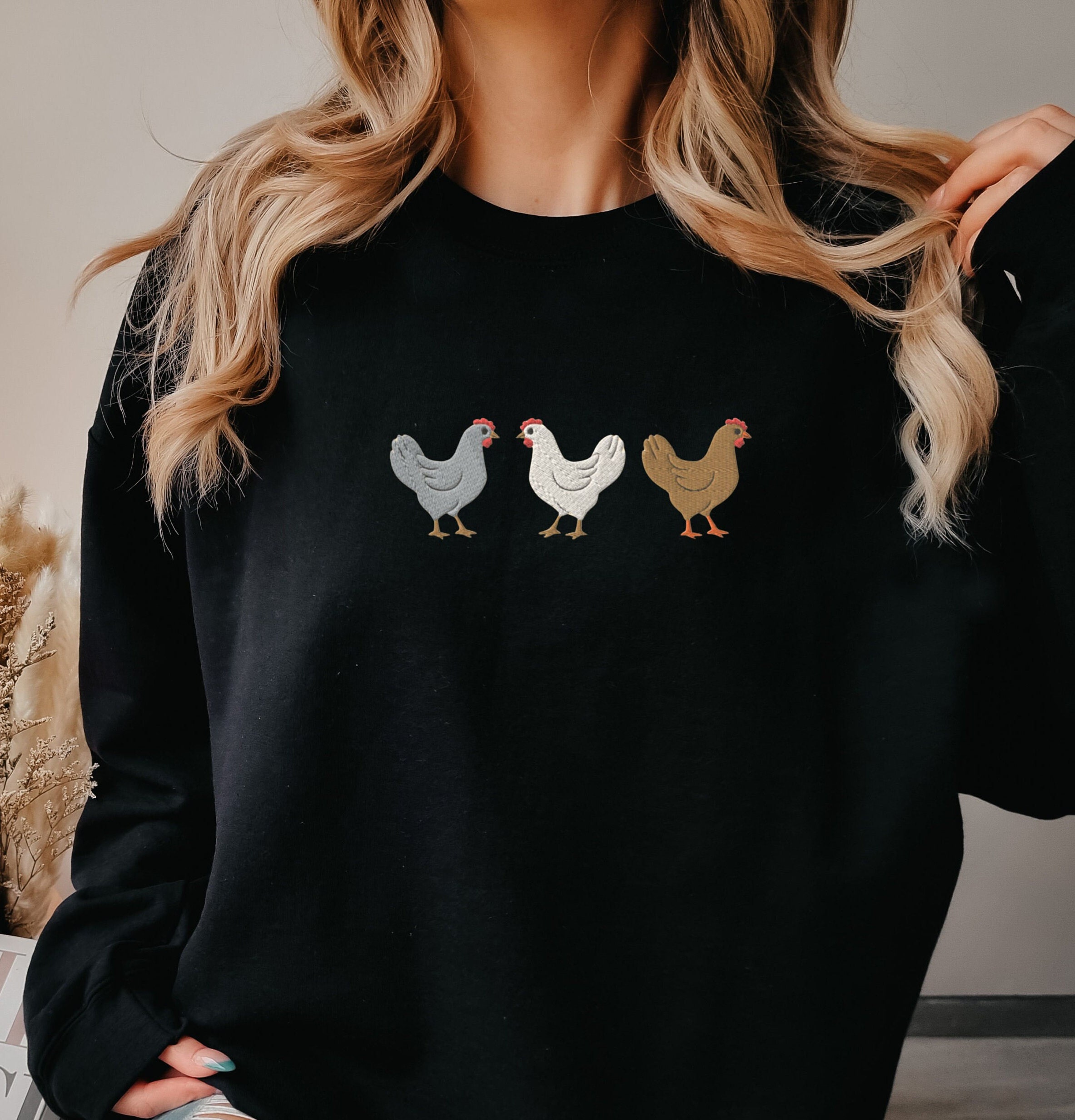 Women's Cute Chicken Thanksgiving Sweatshirt - Farm Chicks Graphic, Loose Fit Hoodie - View #12