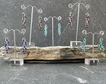 Pendientes Lots of Loops: verde azulado, pavo real, morado, azul, pavo real y azul claro.