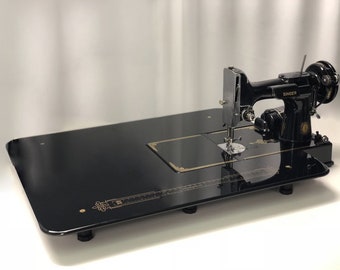 Mesa extensible ligera para máquina de coser (17,75&quot; x 22,5&quot;)