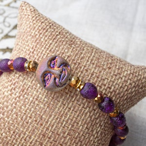 memory wire bracelet with moon, Czech beads