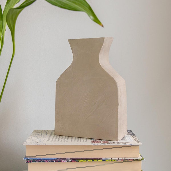 Curvy Vase from Slab Pottery - Tutorial & Templates from Start to Finish!