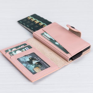 Portefeuille pop-up en cuir personnalisé, Porte-cartes mécanique bloquant la RFID, Mini porte-cartes amovible détachable, Portefeuille pour femme en cuir pop-up - Rose