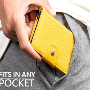Cartera y tarjetero de cuero personalizados con diseño de mecánico emergente, tarjetero emergente desmontable con bloqueo RFID, regalo de San Valentín en color amarillo