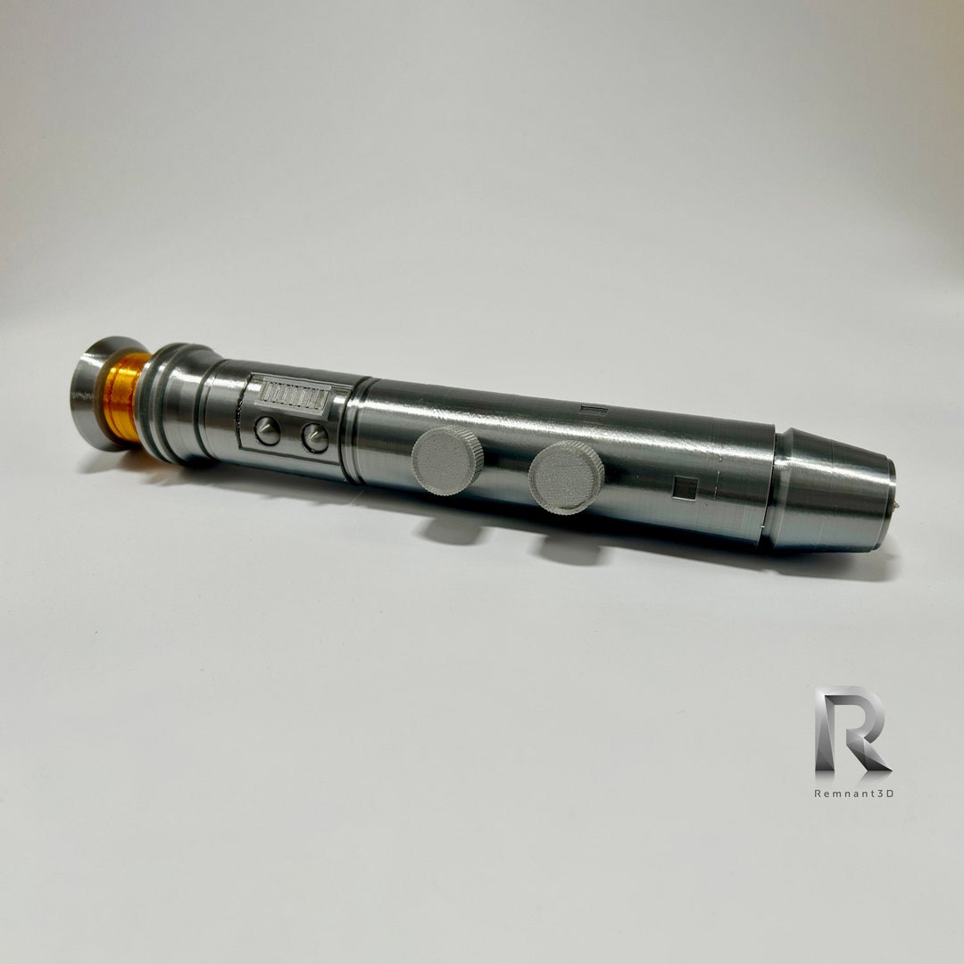 Réplica impresa en 3D precisa del sable de luz de la Maestra