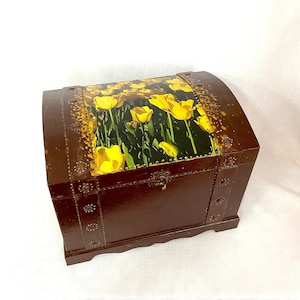 Vintage Wooden Floral Chest Box, Vintage Storage Chest, Treasure Box Chest Trunk, Dome Top Trunk, Keepsake Chest, Shabby Chic, Pirate Chest
