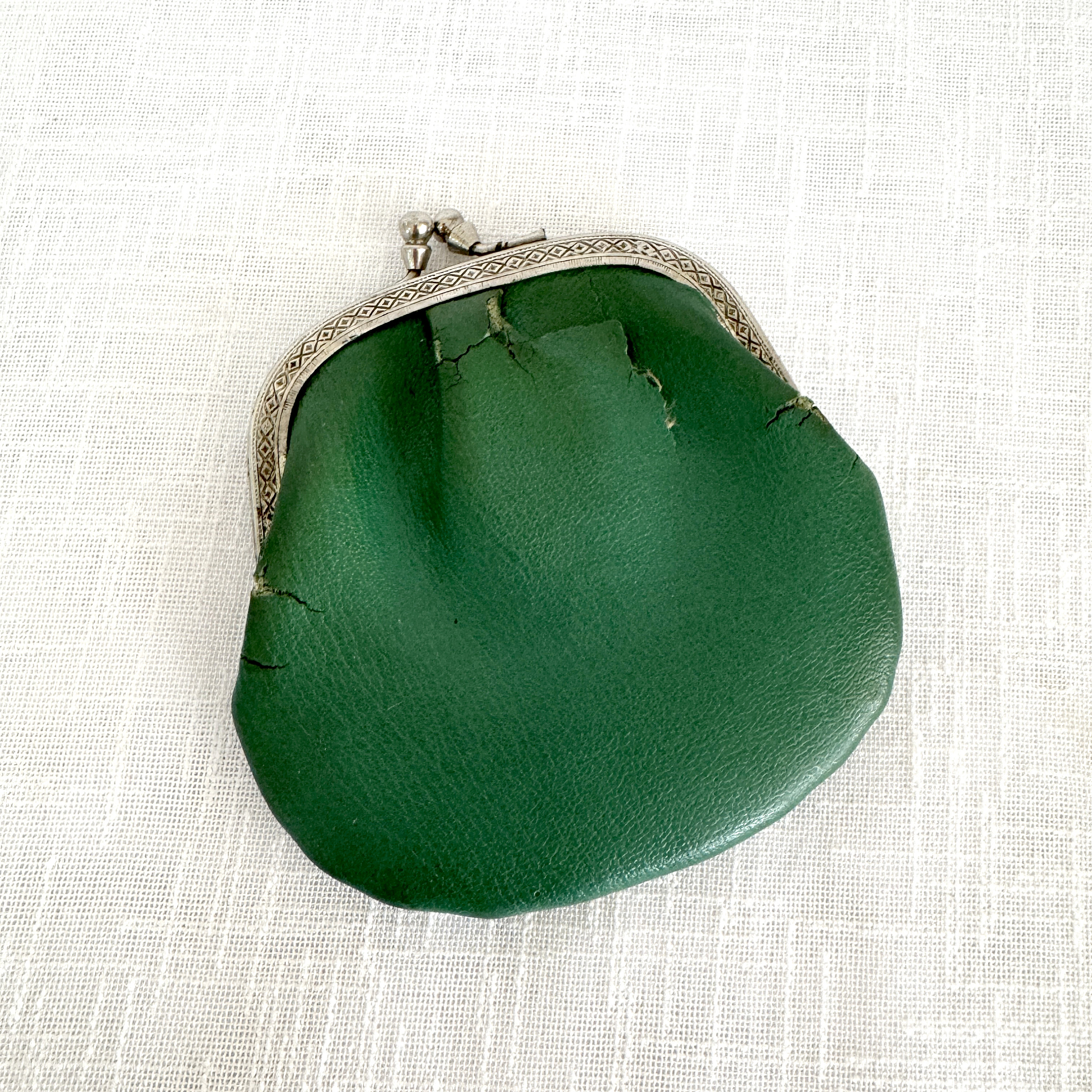 Old Green Coin Purse, Vintage 1960 Kiss Lock Wallet, 60s Old Coin 
