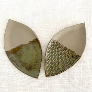 Set of 2 Leaf Ceramic Ring Dish | Ceramic Jewelry Holder | Teabag Holder | Spoon Rest | Leaf Saucers | Ceramic Soap Dish | Candle Holder