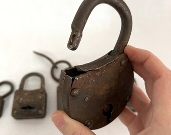 ANCIENNE GRANDE SERRURE En Fer Forge EUR 80,00 - FR