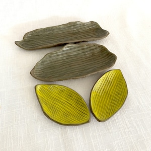 Set of 4 Ceramic Plate Set | Ceramic Leaf Ring Dish | Jewellery Dish | Little Trinket Dish | Small Leaf Ceramic Soap Dish | Spoon Rest