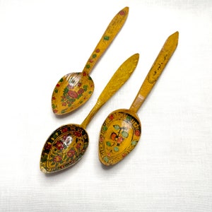 Set of 3 Vintage Hand Painted Wooden Spoons, Decorative Kitchen Utensils, Primitive Rustic Wooden Carved Spoon, Farmhouse Decor - VDA0558