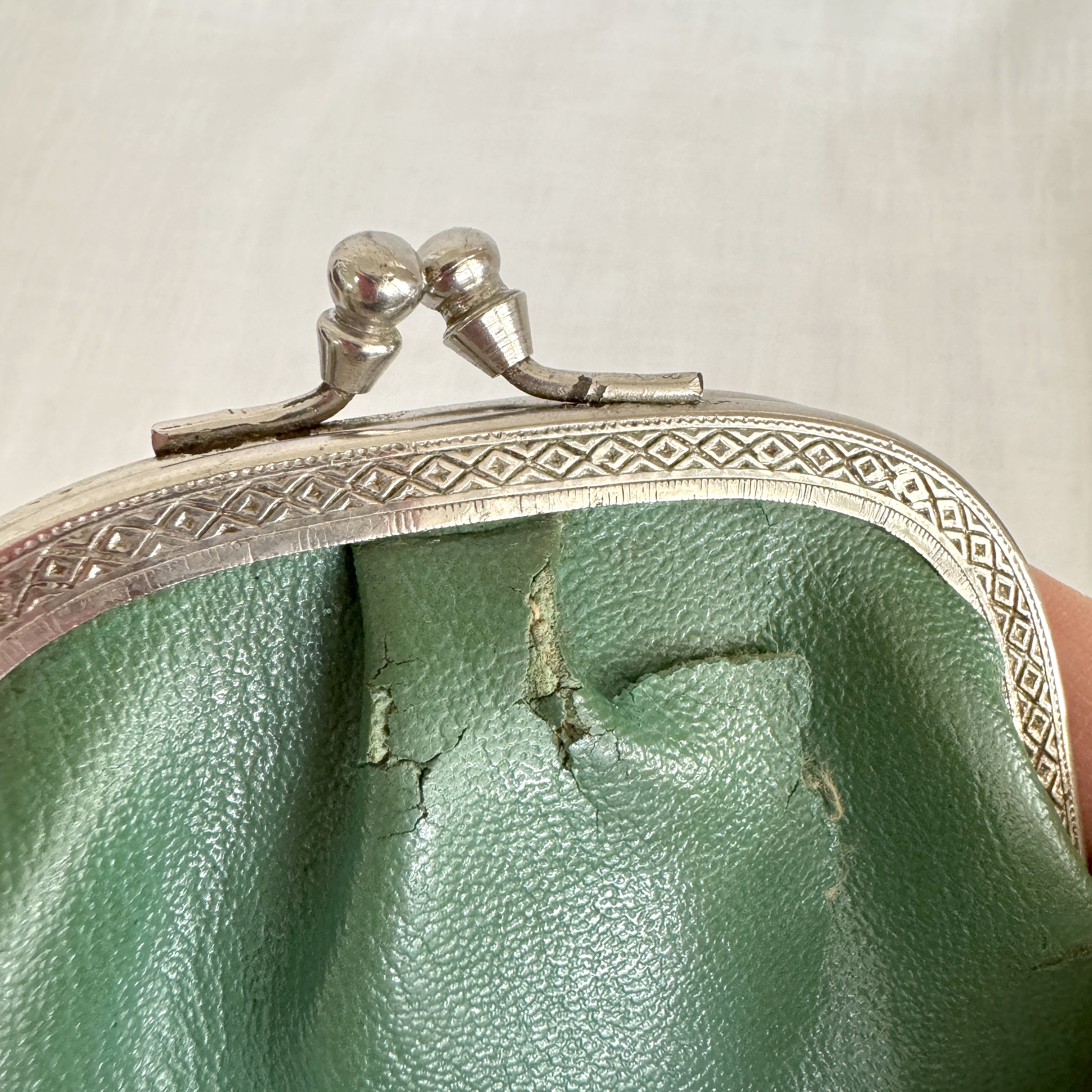 Rrlihjgu Porte-Monnaie à Boucle Kiss Lock En Cuir PU - Grand Portefeuille Vintage Élégant Avec Fentes Cartes, Idéal Hommes Et Femmes