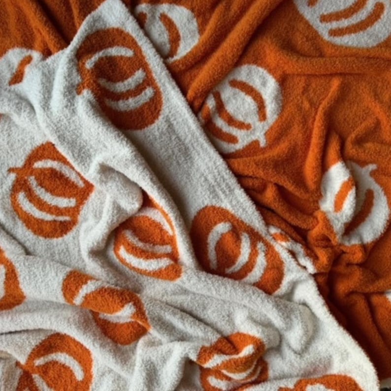 Pumpkin Throw Blanket, Fall Blanket, Halloween, Cozy, Ultrasoft, Plush, Strechy, Fluffy, Microfiber feather yarn, Two-sided, Reversible image 5