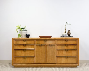 Broyhill Dresser with Burlwood Inlay 12-Drawer Vintage MCM Dresser Brass Handles