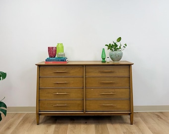 Vintage Davis Furniture MCM Atomic 8 Drawer Dresser With Wood Pulls Clean Lines