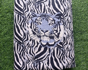 Tessuto di cotone stampato a mano: tessuto per abbigliamento con motivo tigre e zebra