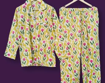 Conjunto de pijama de algodón con estampado floral: pijamas a juego para mujer hechos a mano.