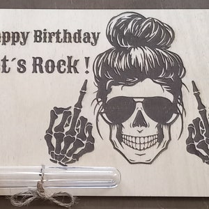 Geldgeschenk aus Holz mit Reagenzglas aus Kunststoff, TOTENKOPF FRAU, LETs ROCK, Geschenkkarte, Geburtstagskarte