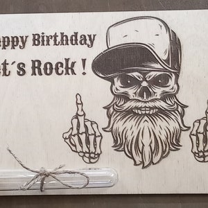 Geldgeschenk aus Holz mit Reagenzglas aus Kunststoff, TOTENKOPF MANN, LETs ROCK, Geschenkkarte, Geburtstagskarte