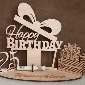 Happy Birthday Geschenk aus Holz, mit Geschenken und personalisierbar 25.