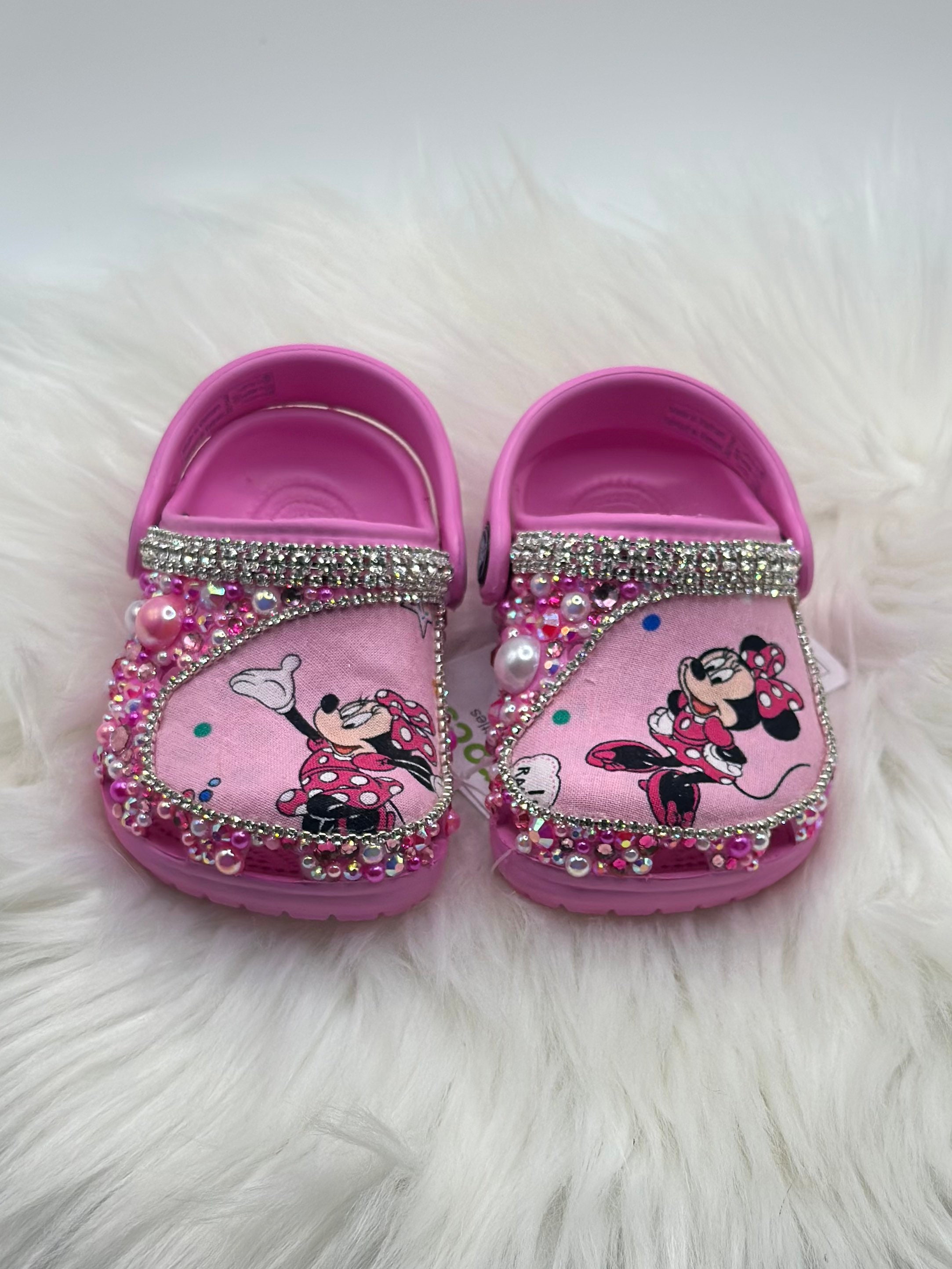 Minnie Mouse Crocs By Crown Jewelz… #crocs #minniemouse #jibbitz #charms # disney 