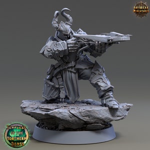 Erland Bloodwagon- Human Miniature- Templars of the Northern Lights- Daybreak- D&D 5e- Dungeons and Dragons- Fantasy RPG Tabletop Games