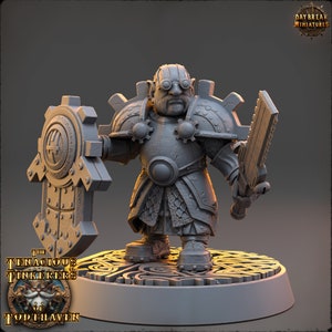 Hans Voltfoot- Artificer Gnome Miniature- Tenacious Tinkerers- Daybreak- D&D 5e- Dungeons and Dragons- Fantasy RPG Tabletop Games