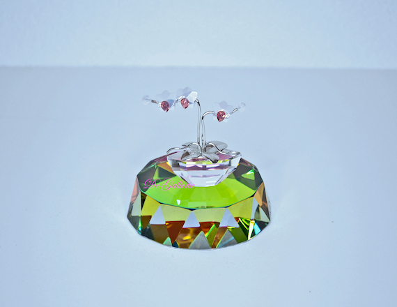 ファセットクリスタルフィギュアディスプレイスタンド：マルチカラー