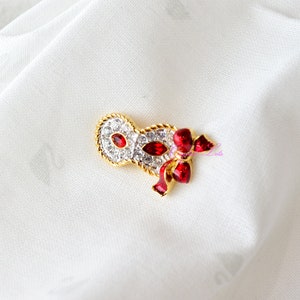Swarovski Red Mask Crystal Enamel Tack Pin Columbine Event SCS 2000 Gold Plated Brand New