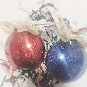 Colorful glitter filled plastic ornament, personalized clear ornaments for girl/boy, glittered filled ornaments for Christmas, cute ornament