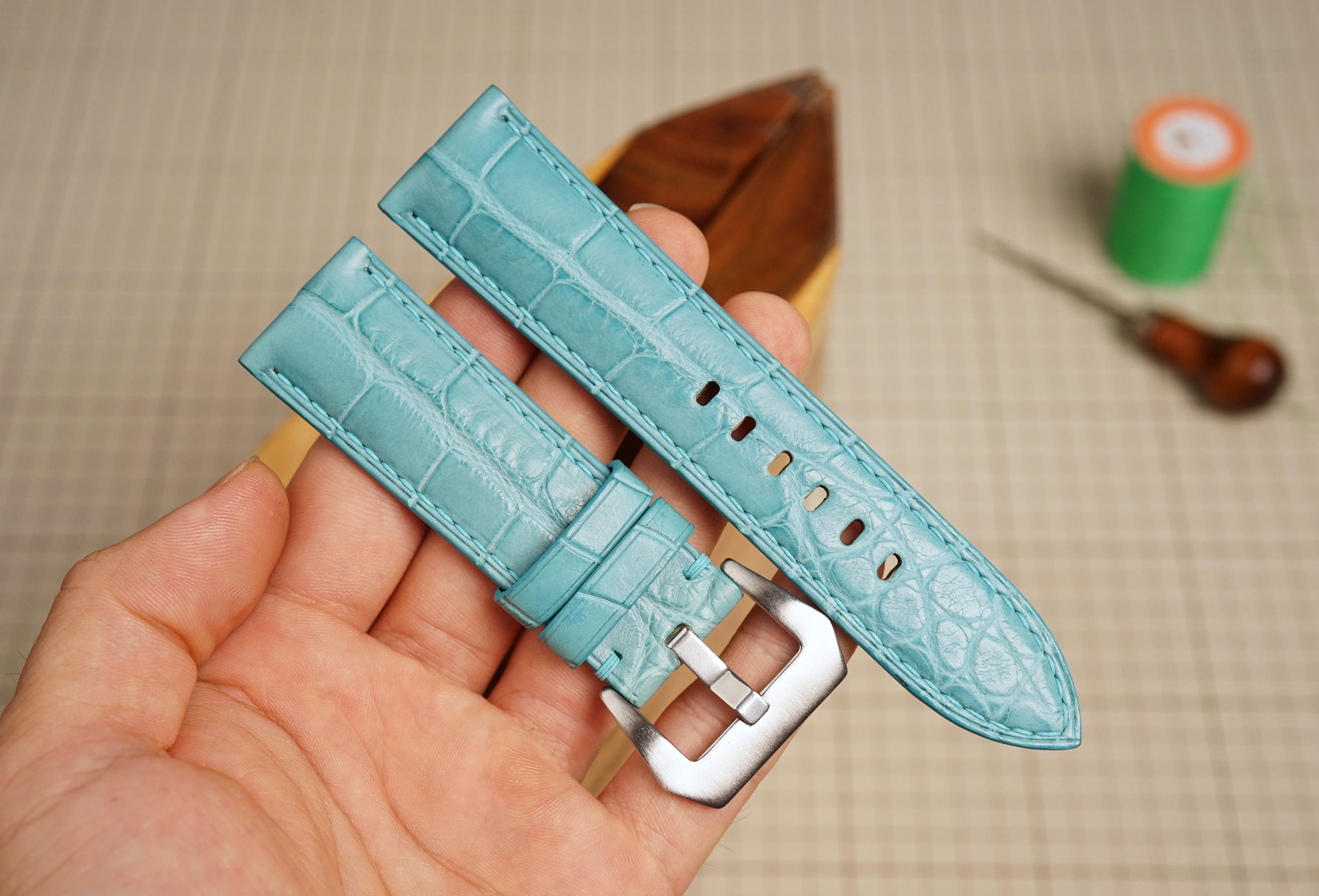 Bracelet De Montre Vintage Seiko En Cuir Crocodile - Plusieurs Largeurs (6 à 15 Mm) - Occasion