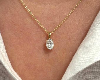 Zarte ovale Moissanit Kette: Vergoldeter Solitär Anhänger, Zierlicher Klassischer Schmuck, Geschenk Brautjungfer
