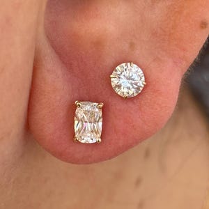Zierliche Moissanite Ohrstecker, Gold Moissanite Ohrringe, Kleine Diamant Ohrstecker, Minimalist Hochzeit Ohrringe, Geschenk für sie