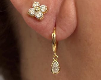 Gouden Moissanite Peervormige Huggie Oorbellen: Fijne druppelvormige hangende oorringen, Sterling Zilveren Sieraden Cadeau