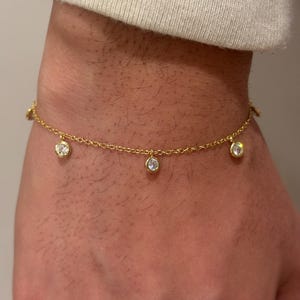 Zierliches Diamant Station Armband, Minimalistisches Gold Diamant Baumeln Armband, Geschenk für sie, Stapeln Armband, Kleine Diamant Lünette Armband