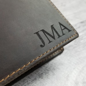 Billetera de hombre grabada para él, billetera personalizada, billetera de cuero, regalo personalizado para novio