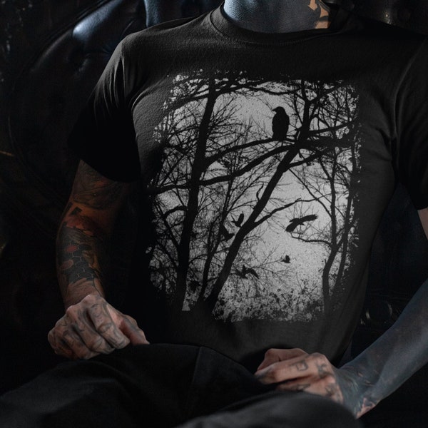 T-shirt corbeau de la forêt des arbres/ Vêtements occultes/ T-shirt unisexe noir/ T-shirt graphique gothique/ T-shirts mignons cool/ Vêtements alternatifs/ Sombre/