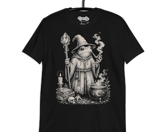 Wizard Frog Shirt, Funny Gothic Frog Tee, Dark Fantasy Witch Frog Shirt, Medieval Wizard TShirt, Cottagecore Goth Clothing