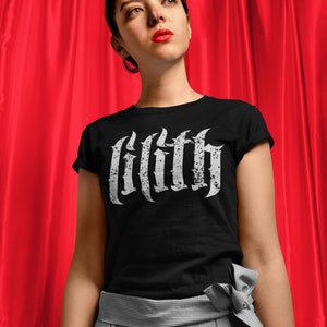 T-shirt LILITH / vestibilità unisex / maglietta nera / regalo wiccan / regalo strega / maglietta di Halloween / regalo di Natale / Alternative Datk /