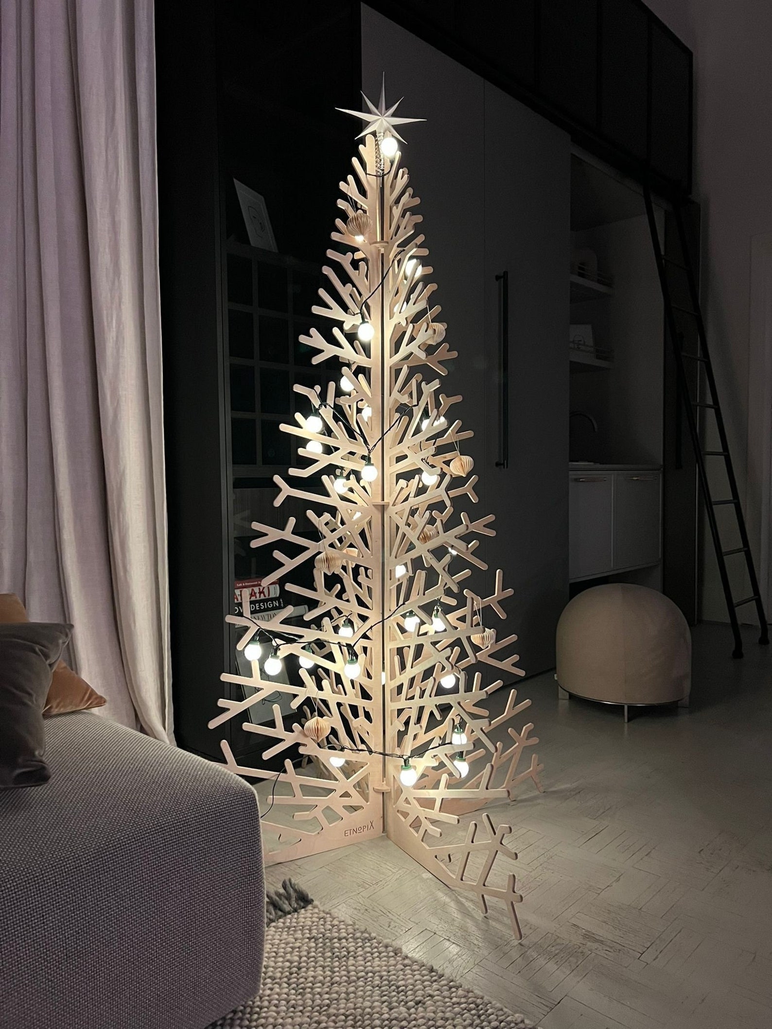 Image of Wooden Christmas Tree